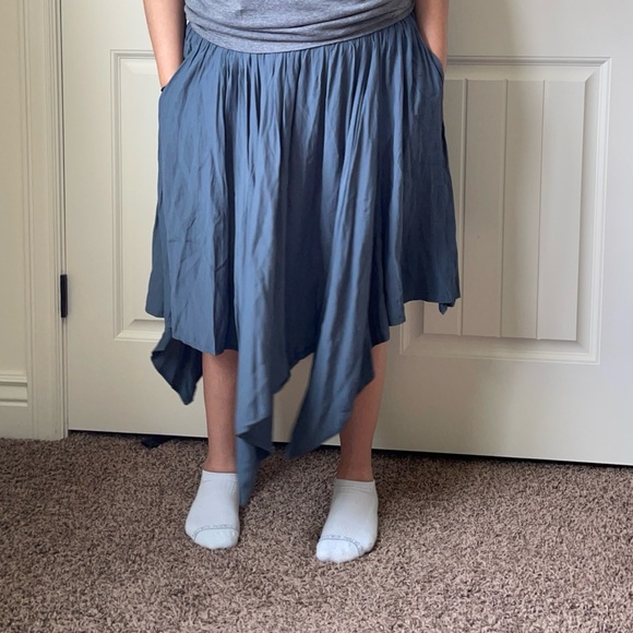 DownEast Gray Asymmetrical Pleated Midi Skirt - Picture 5 of 7